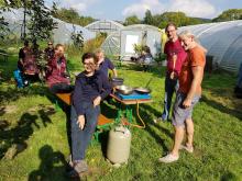 Zwiebeln werden angebraten.